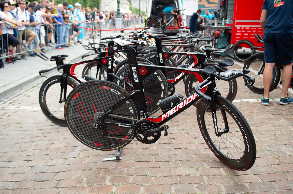 A look at the Bahrain-Merida Merida Warp TT bikes ahead of Stage 2