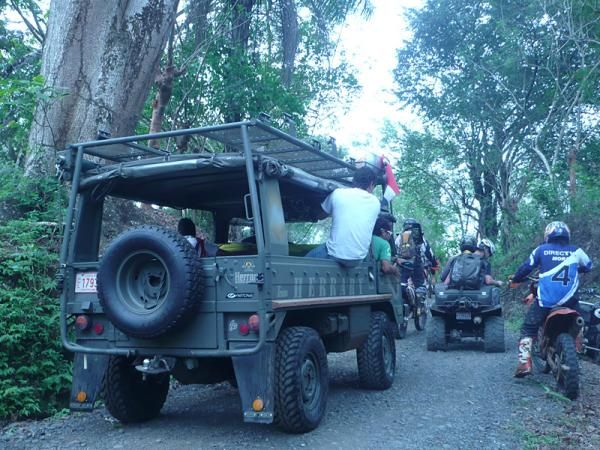 This follow vehicle blasted tunes just behind the men's leaders for much of the race.