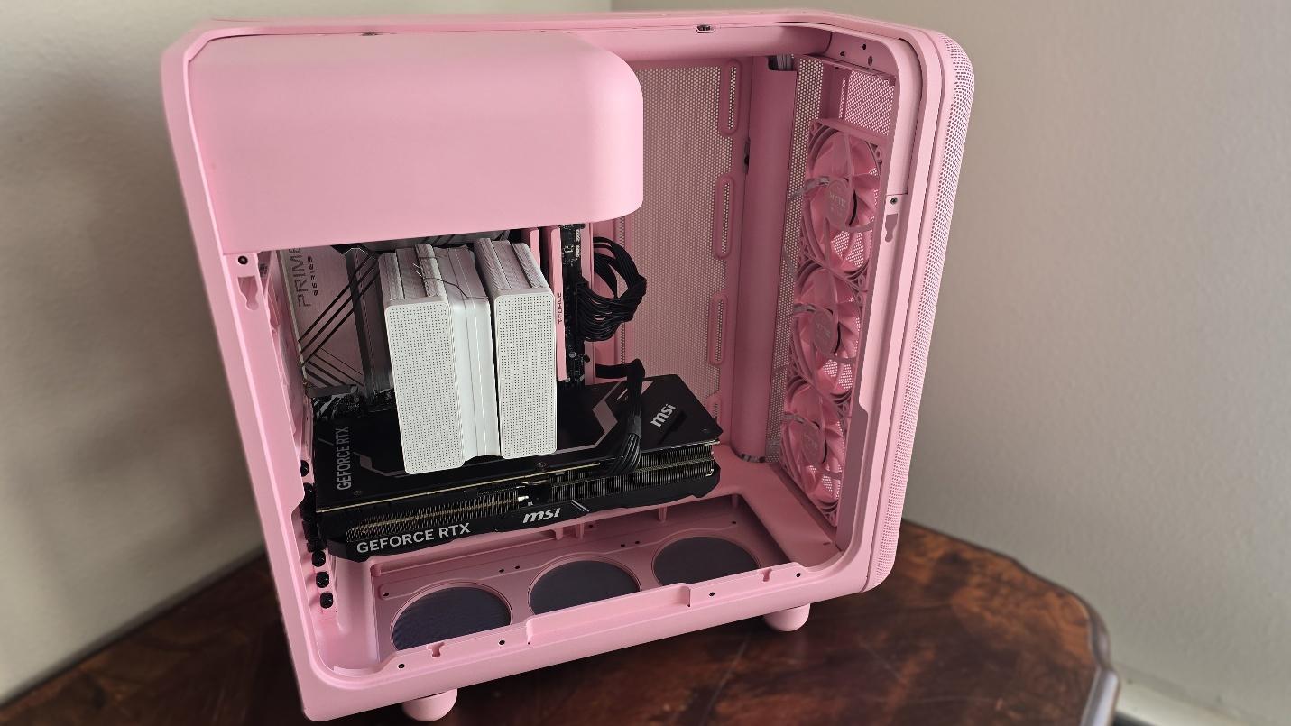 Hyte X50 Case