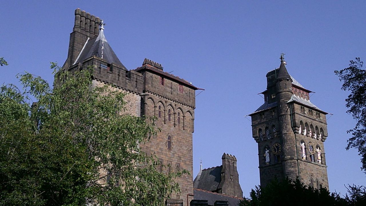 A zoomed image of a building using the Lola camera