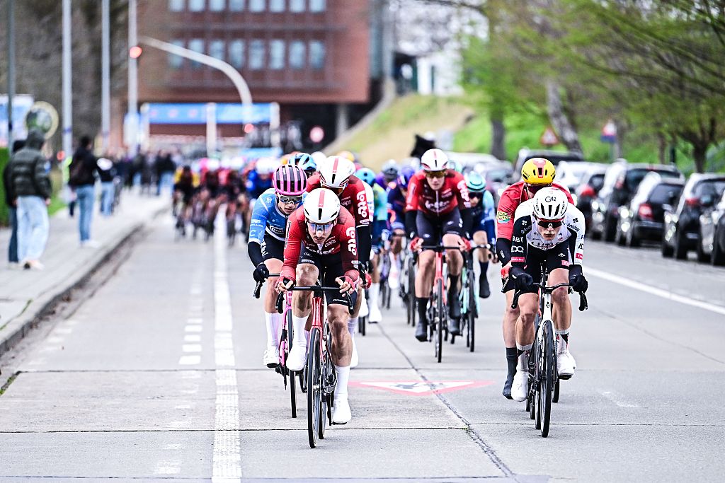 Lotto-Intermarche's Belgian rider Cedric Beullens competes in the 'Ronde van Brugge' men's elite one-day cycling race, 202,9 km from and to Bruges on March 25, 2026. (Photo by MAARTEN STRAETEMANS / Belga / AFP) / Belgium OUT