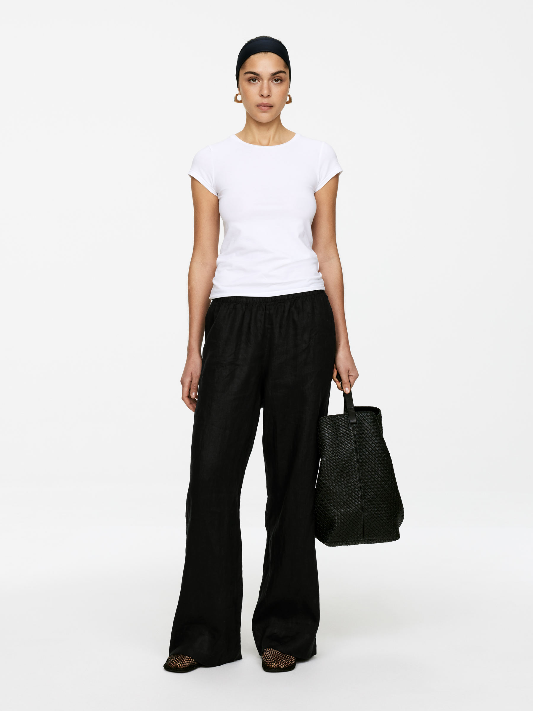 Linen Trousers 
 Black 
 Women 
 Arket Gb