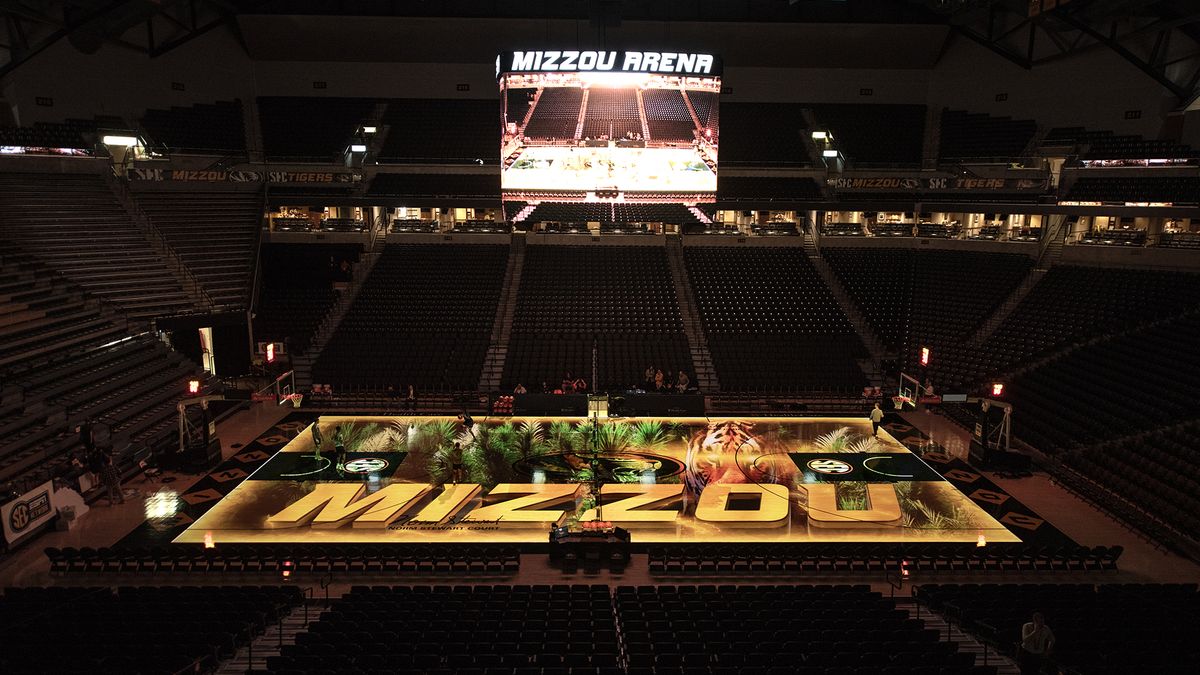 on-court 3D projection mapping using Christie RGB pure laser projectors.