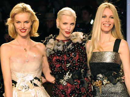 Eva Herzigova-Nadja Auerman and Claudia Schiffer-Milan Fashion Week-Dolce and Gabbana A/W 2009-Celebrity Photos-02 March 2009