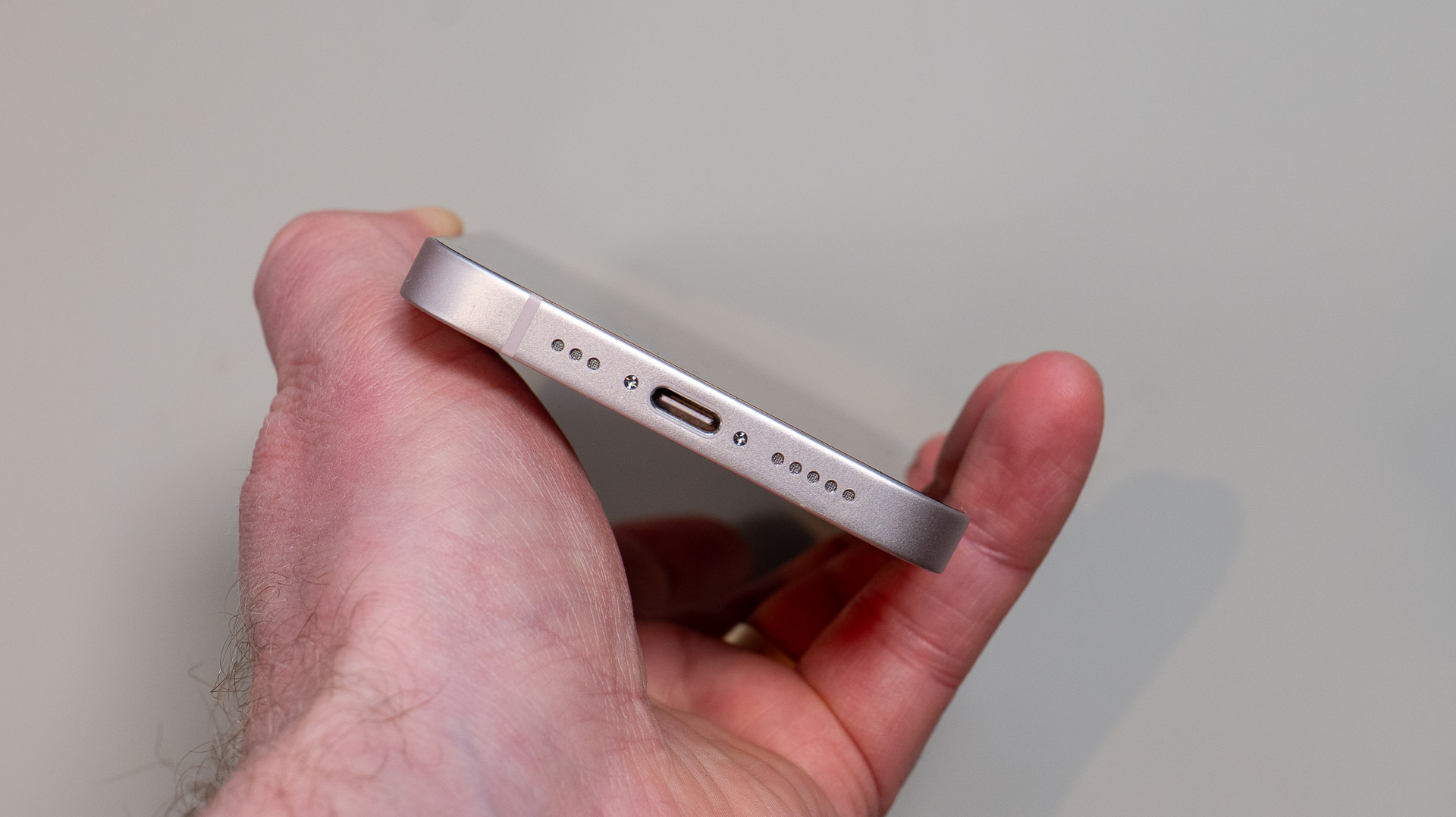 Apple iPhone 17e in pink