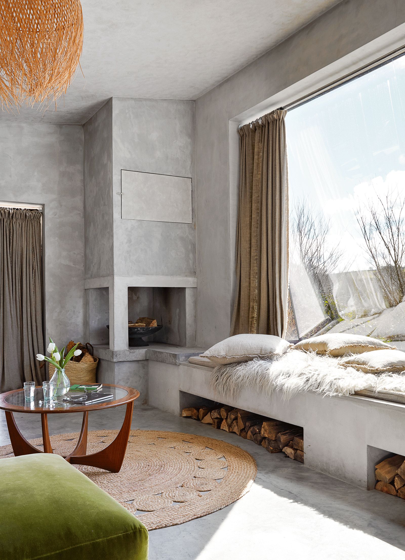 window seat reading corner