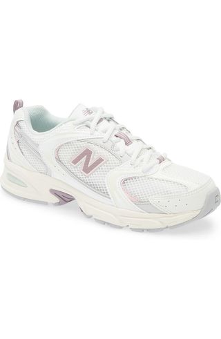 JsHa7pioo5NEF3Zf9nrGwH-320-80 أنماط الأحذية هيلي بيبر التي يحبها معروضة للبيع في Nordstrom