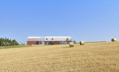 Casa di ConFine Border Crossing House simone subissati architects