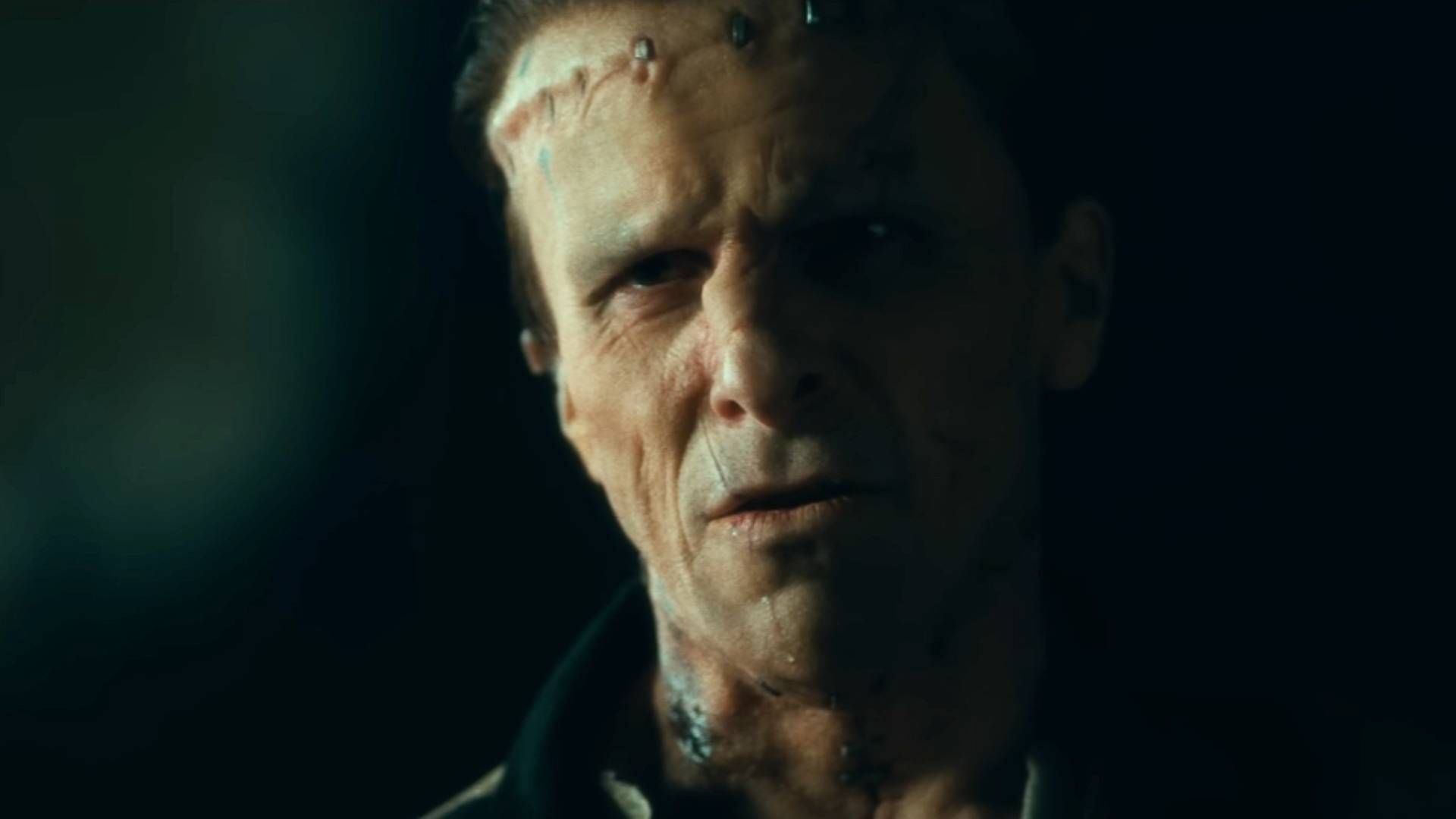 Christian Bale hat sich für seine Version von Frankensteins Monster in ...