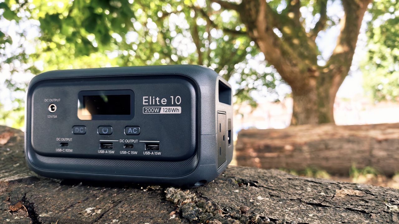Bluetti Elite 10 Targets Location Producers With a Lightweight 128Wh Power Station