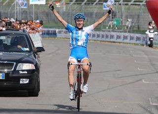 Monia Baccaille solos to victory in the elite women's Italian Championship