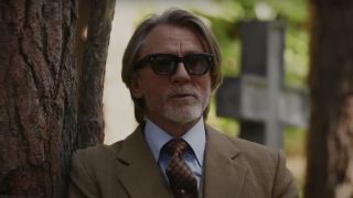 Daniel Craig in sunglasses in Wake Up Dead man