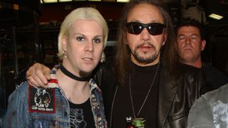 John 5 and Ace Frehley pose for a photo