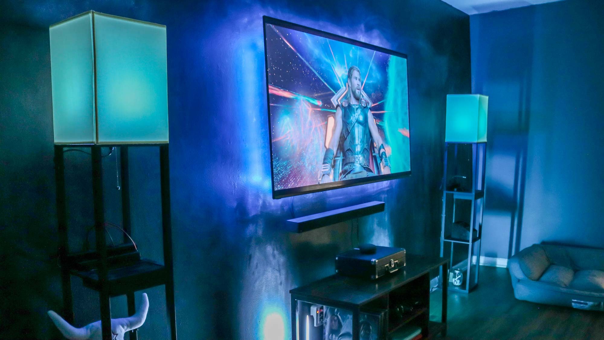 Syncing lights with your TV - Philips Hue Sync Box
