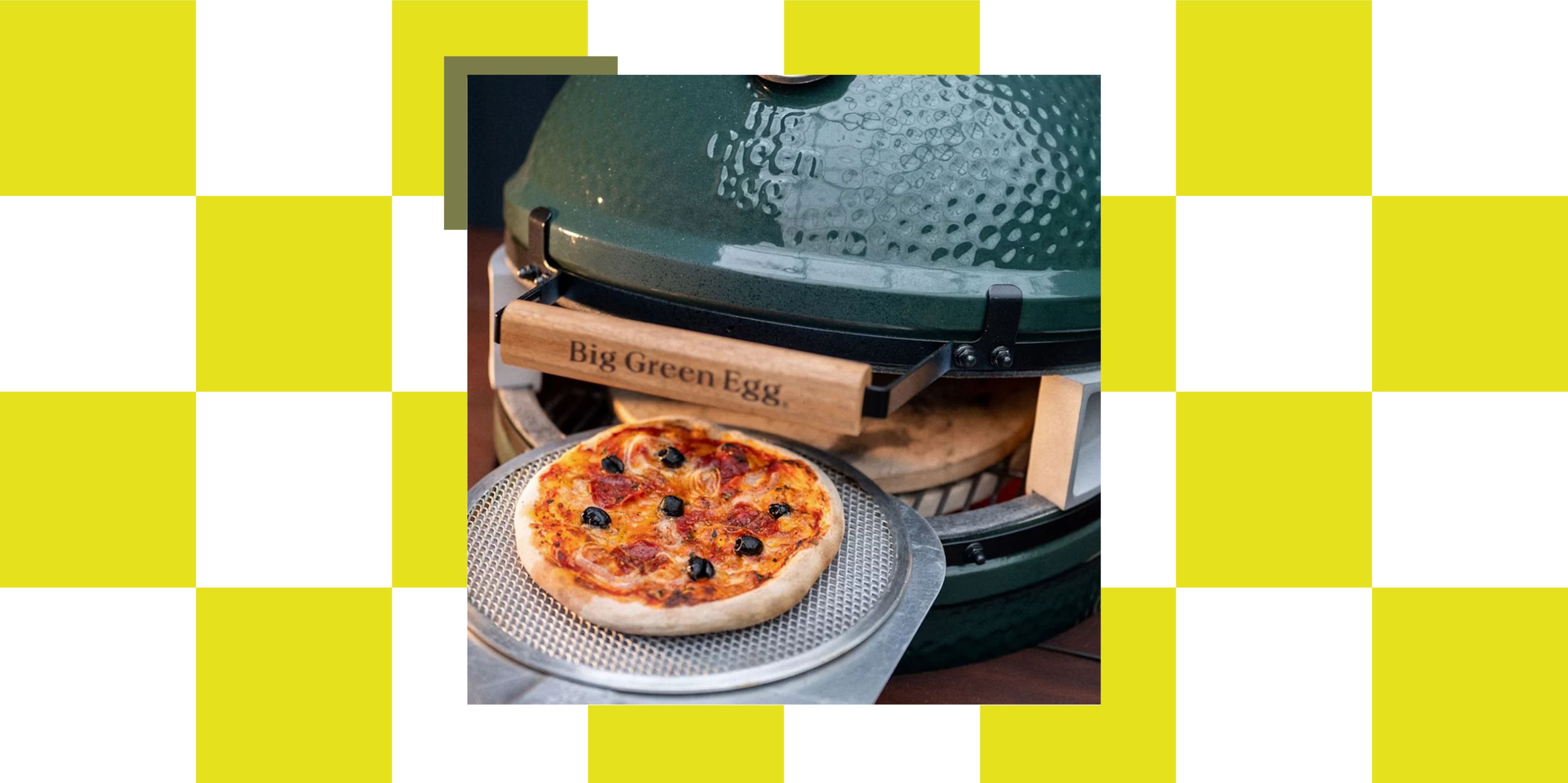 Big Green Egg Pizza Wedge with pizza on tray