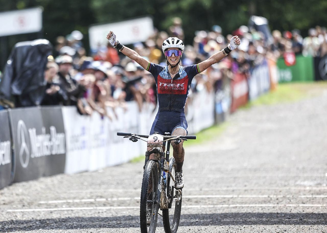Jolanda Neff (Trek Factory Racing XC) takes the win at Jolanda Neff (Trek Factory Racing XC) takes the win at XCO MTB World Cup Mont-Sainte-Anne