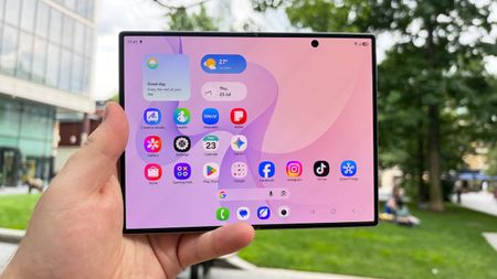 Samsung Galaxy Z Fold 8 inner display