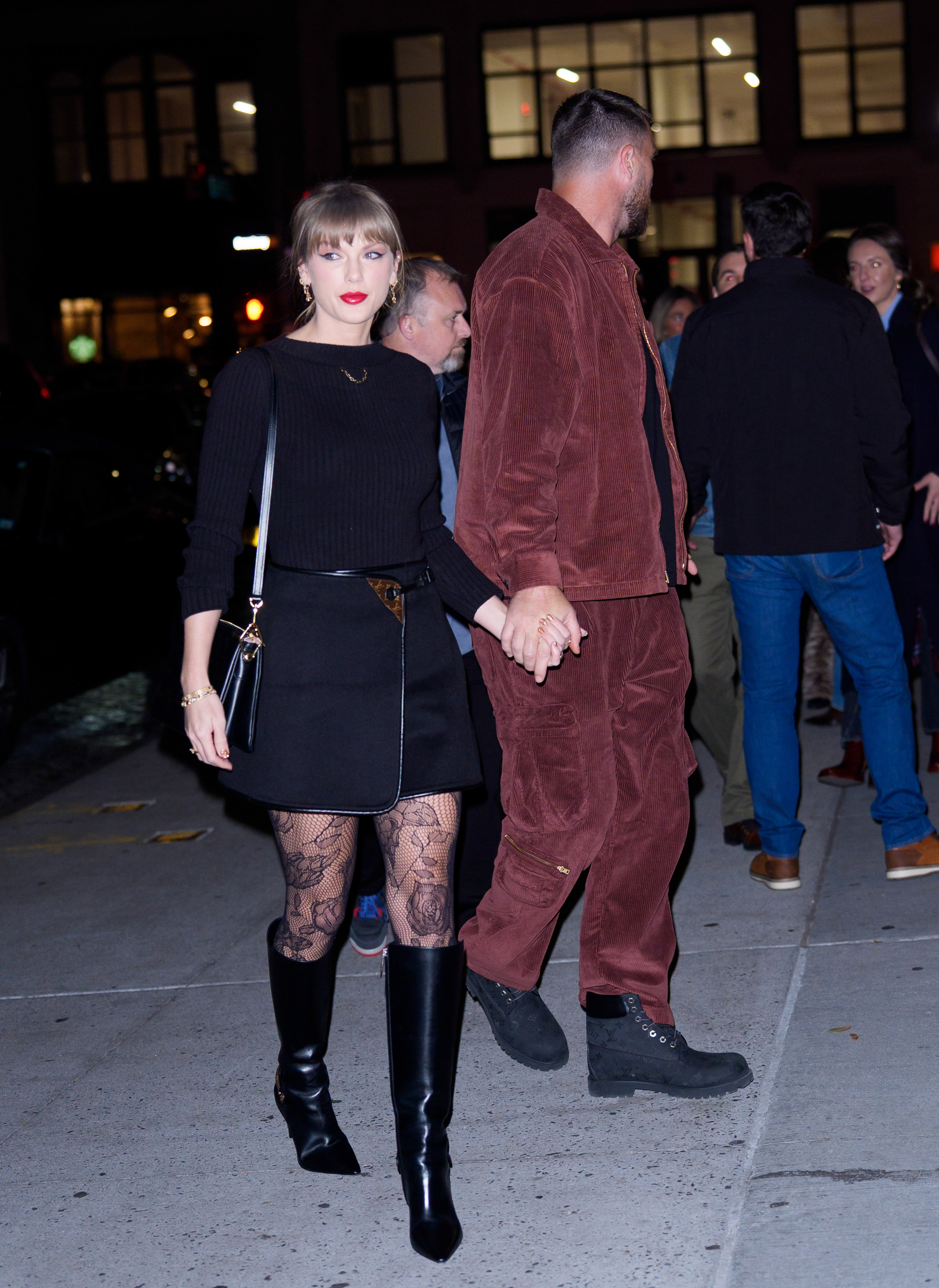Taylor Swift wearing black Louis Vuitton selects last November