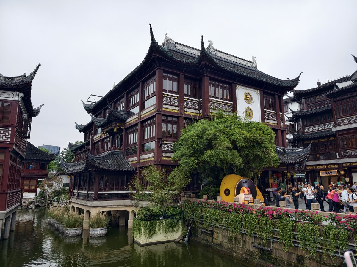 Vivo X300 Pro camera images on Android Central