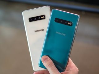 Samsung Galaxy S10 and S10+