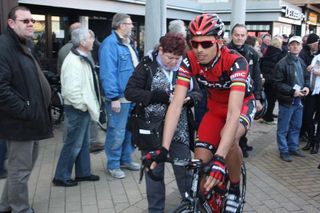 Alessandro Ballan (BMC) rides to sign on.