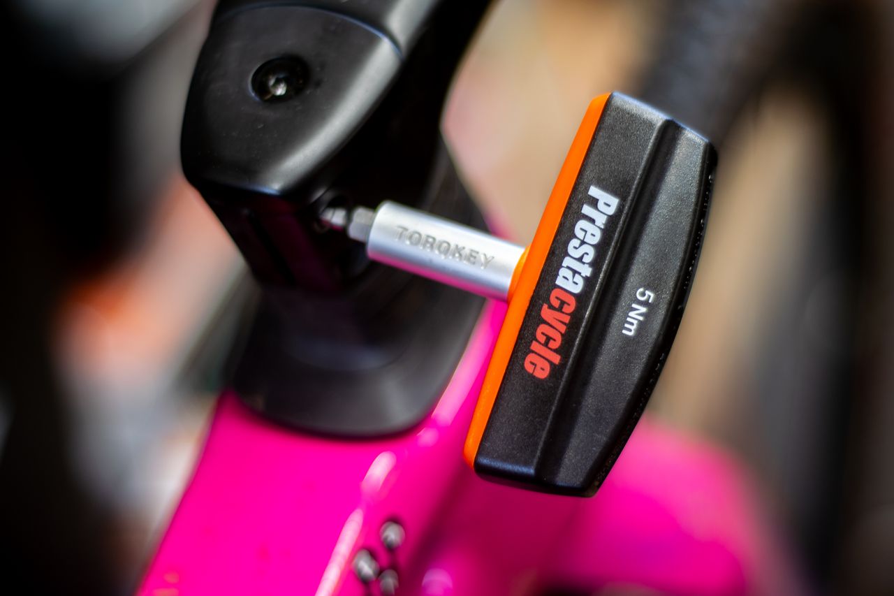 Prestacycle pre set torque wrench