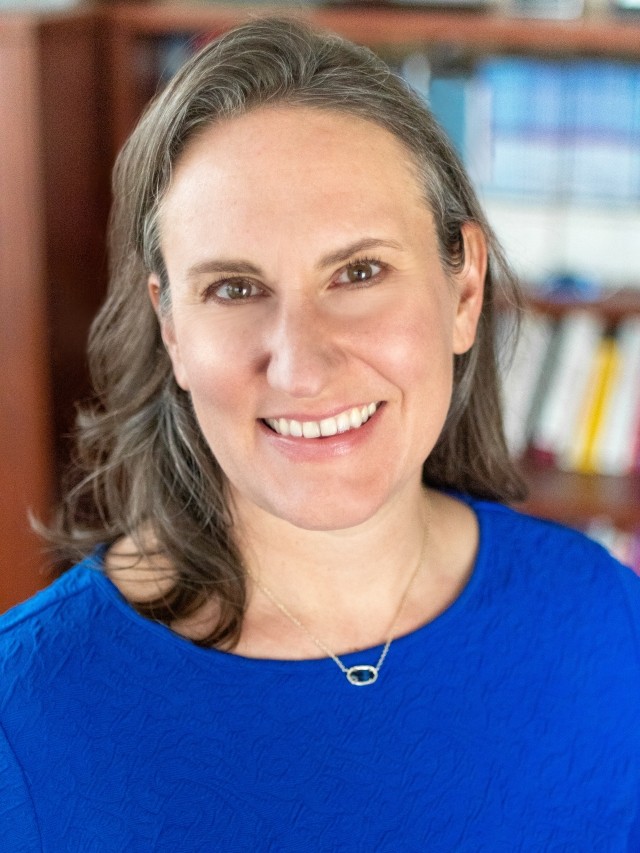 Dr. Elizabeth Wassenaar
