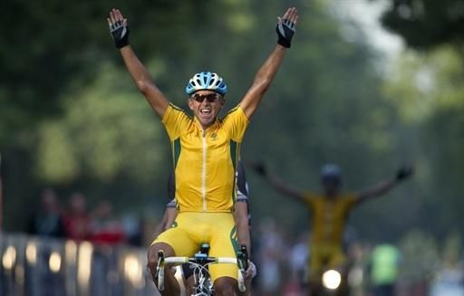 Allan Davis (Australia) celebrates winning the Commonwealth Games road race