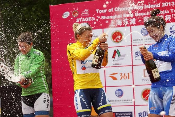 Annette Edmondson (Orica-AIS) celebrates with some champagne on the podium
