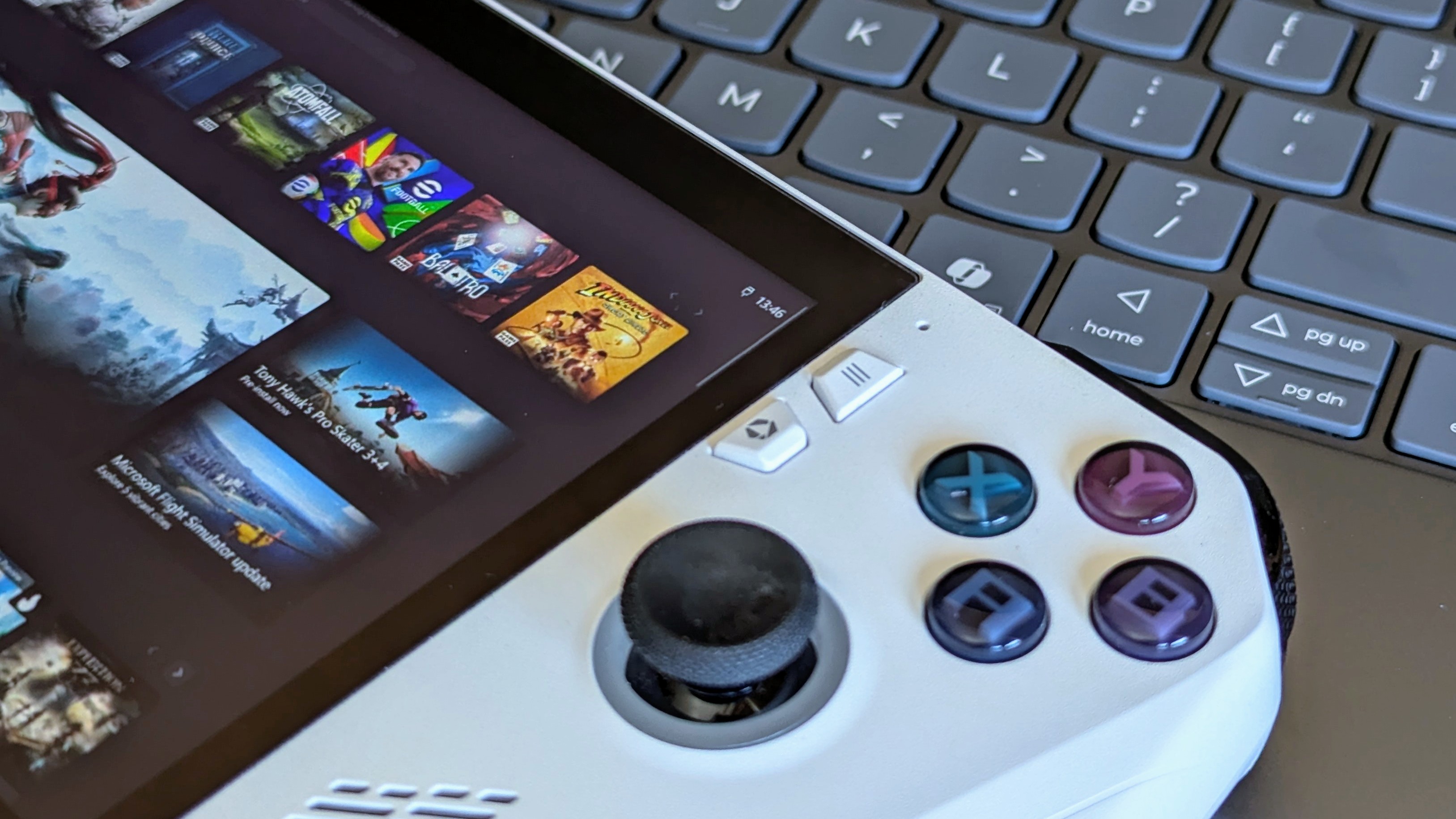 The Xbox app in Compact Mode on an ROG Ally. 