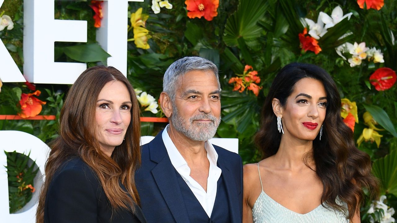 Julia Roberts on kissing George Clooney in front of wife Amal: &#039;It was ridiculous&#039; 