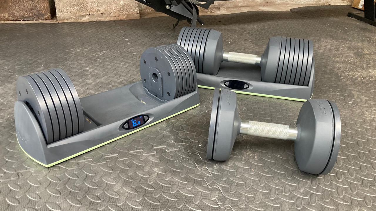 The JaxJox DumbbellConnect adjustable dumbbells