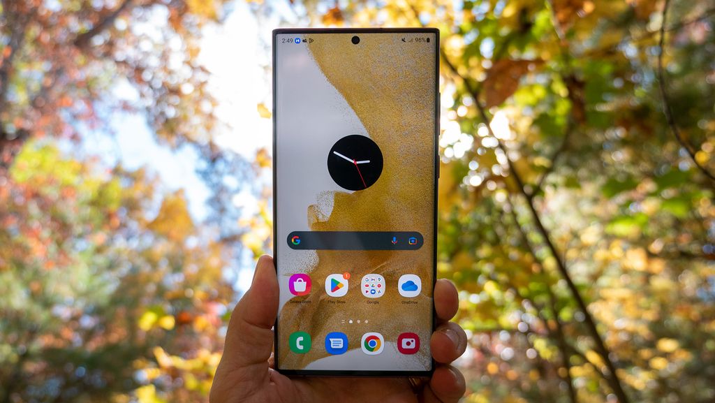 Samsung offers free one-time screen replacement for Galaxy display ...