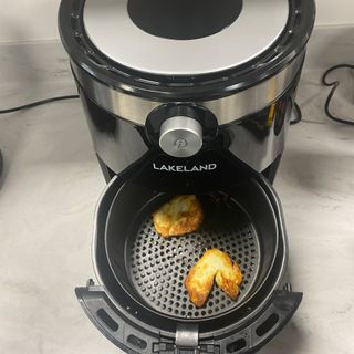 Image of halloumi in Lakeland air fryer
