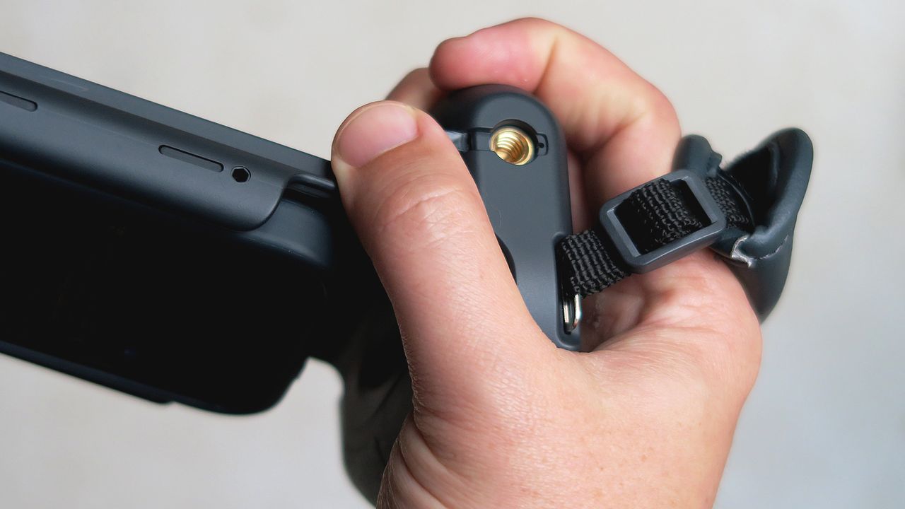 ShiftCam ProGrip review top thread