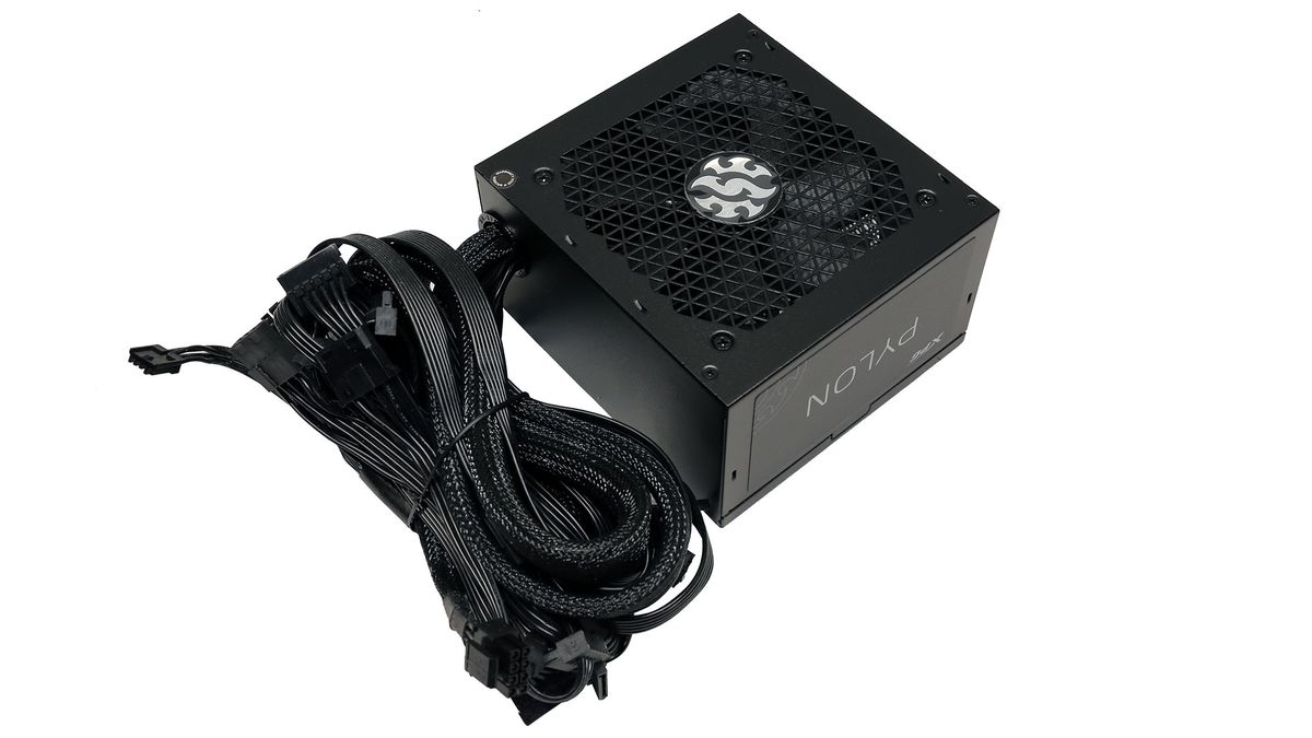 XPG Pylon 650