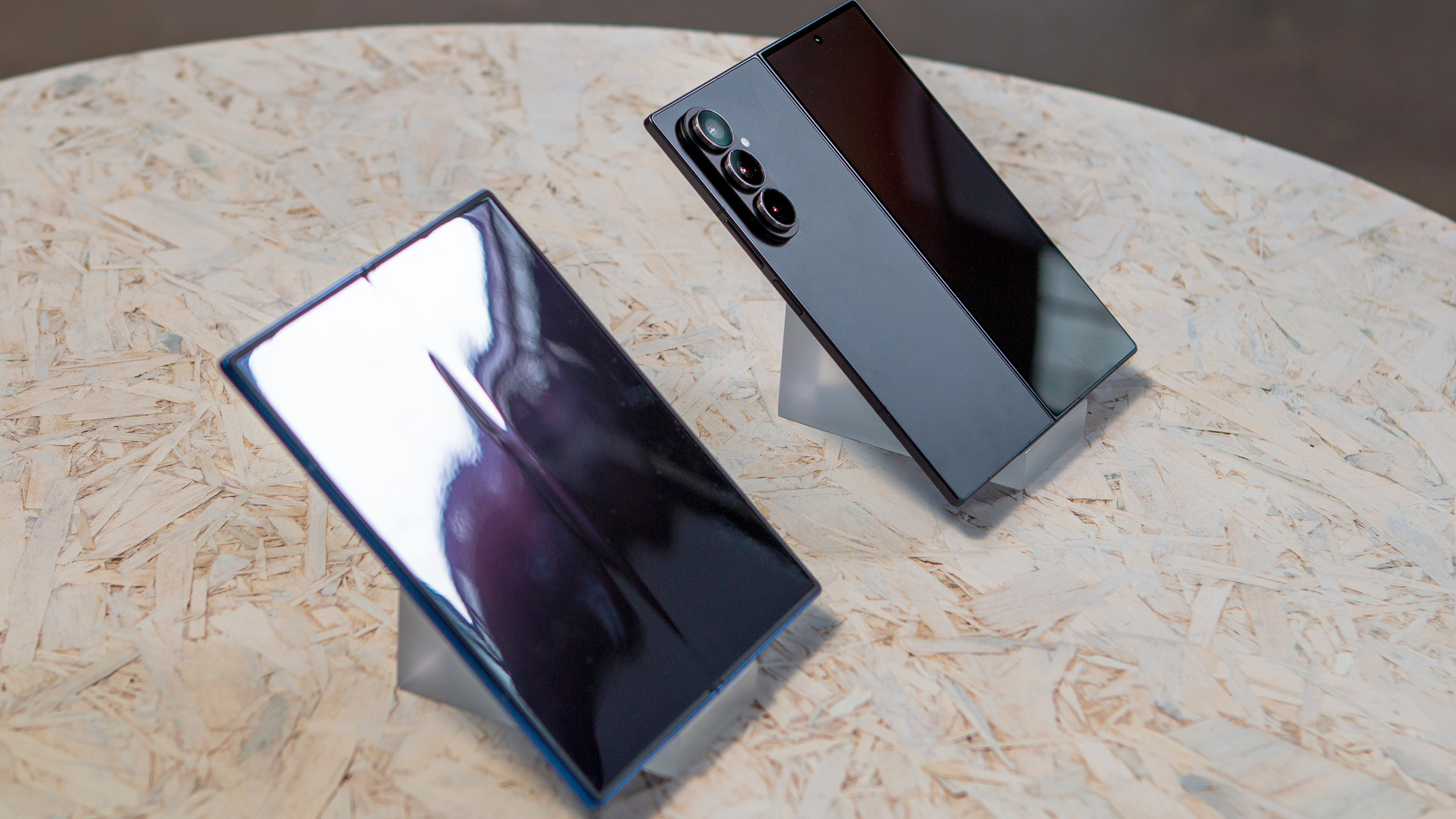 Samsung Galaxy Z Fold 7 display crease and rear of phone