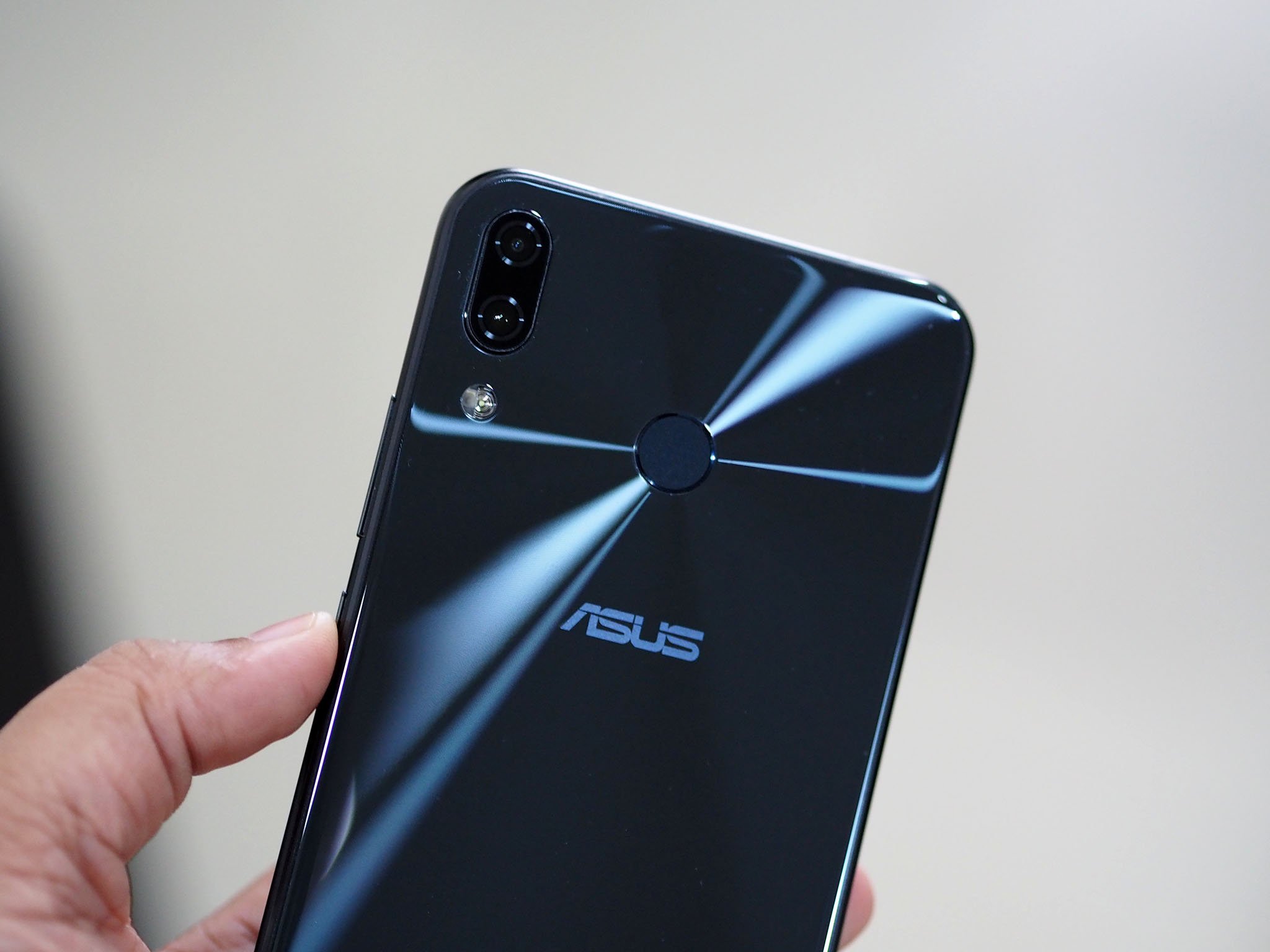 Asus zenfone 9 фото