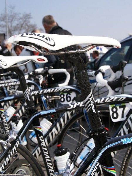 Gerolsteiner's Peter Wrolich went with a carbon seatpost (but with a two-bolt head to keep from slipping).