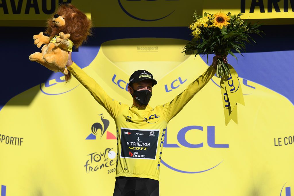 Adam Yates (Mitchelton-Scott) in the leader's jersey