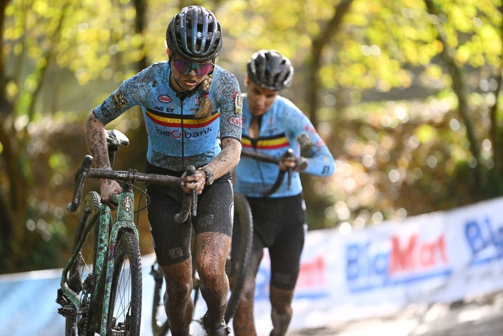 PONTCHATEAU FRANCE NOVEMBER 05 Laura Verdonschot of Belgium competes during the 21st UEC European Cyclocross Championships 2023 Womens Elite on November 05 2023 in Pontchateau France Photo by Luc ClaessenGetty Images