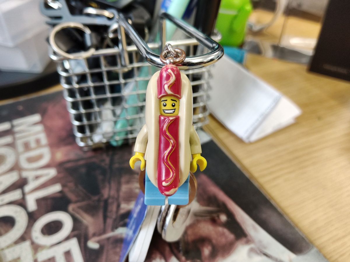 But macro mode doesn't always provide the best results, and it struggled to focus on Mr Hotdog