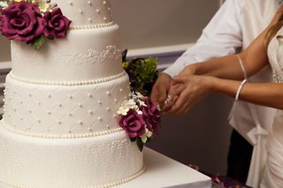 wedding cake, gifts