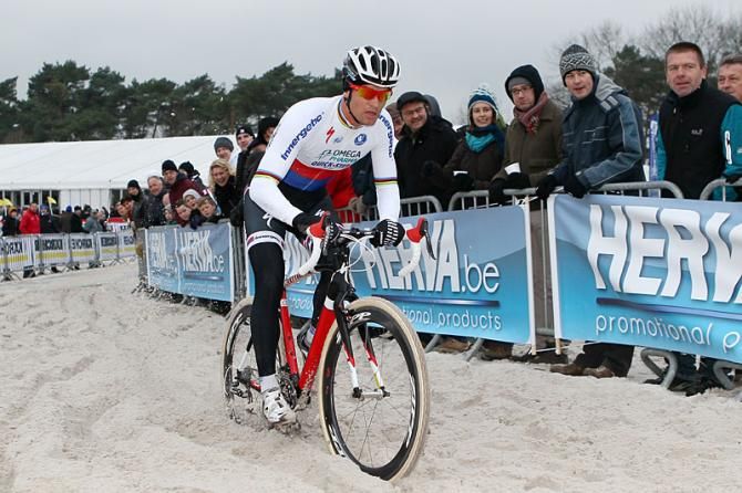 Zdenek Stybar rides through the sand.