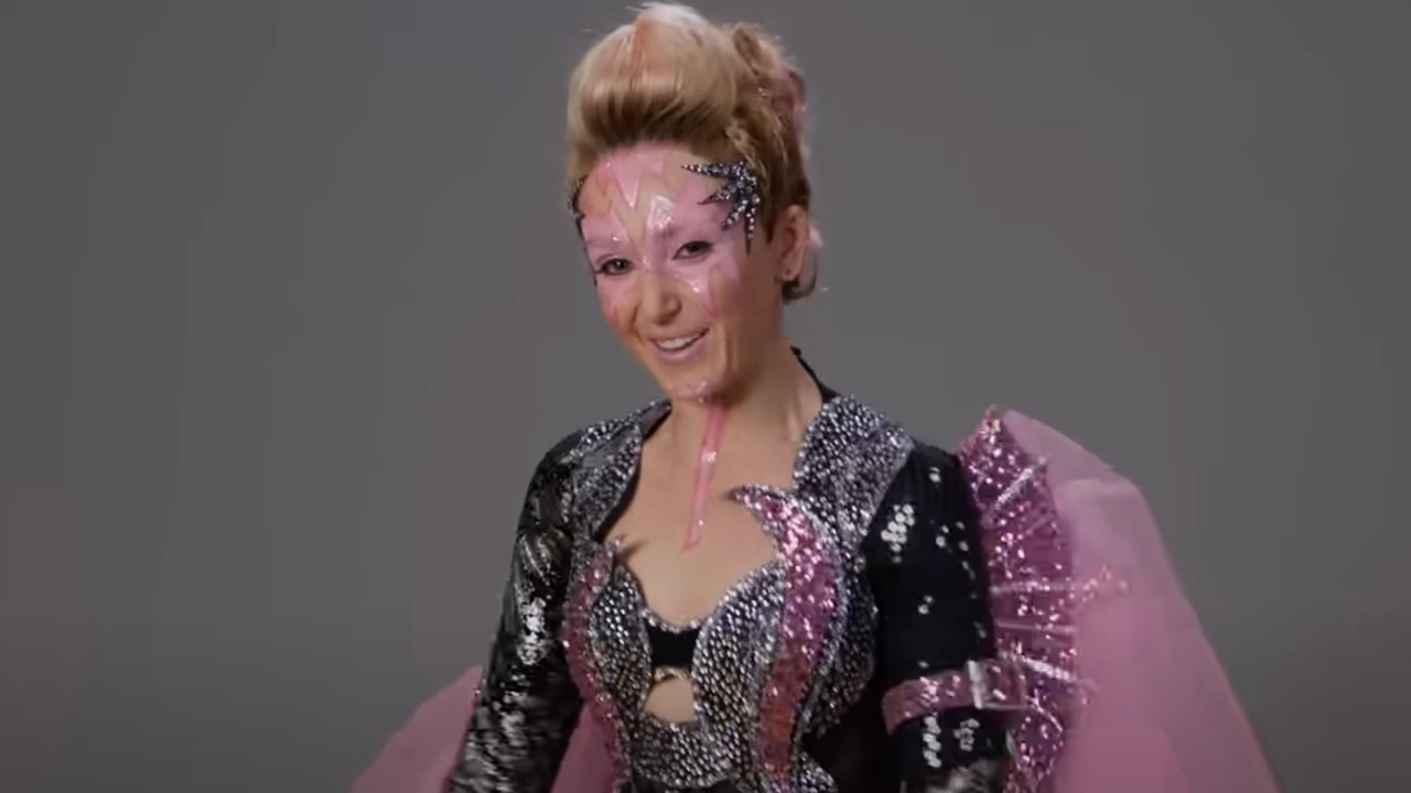 Jojo Siwa Says Chloe Fineman Needs To Make One Change To Perfect Her SNL Impersonation, And I Can See It