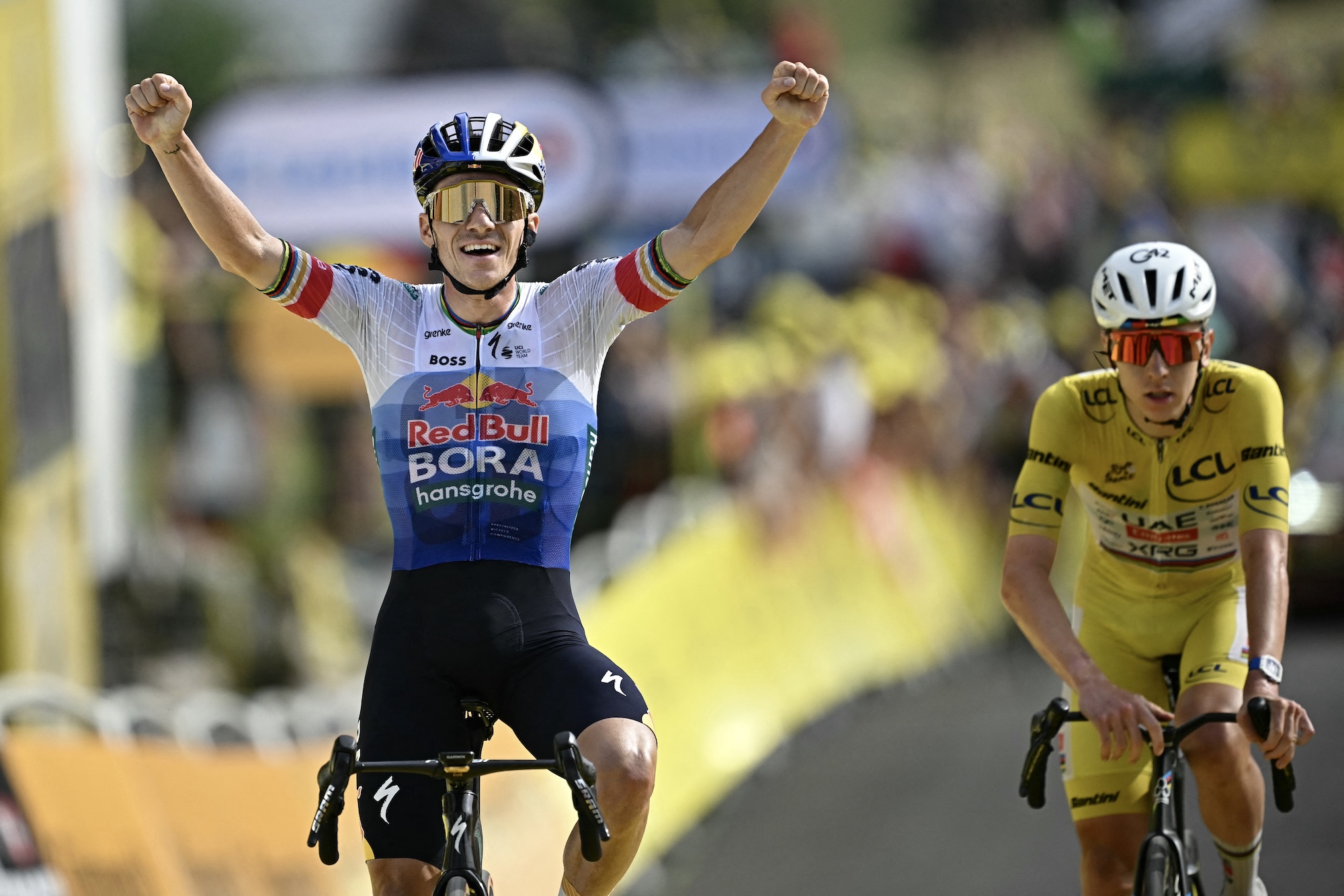 Tour de France: Remco Evenepoel outwits Tadej Pogačar to win stage 15 as Jonas Vingegaard crashes out