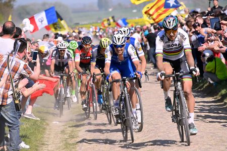 Cycling: 115th Paris - Roubaix 2017
Peter SAGAN (SVK)/ Zdenek STYBAR (CZE)/
Compiegne Paris - Roubaix (257Km)/
PR / pool bp © Tim De Waele