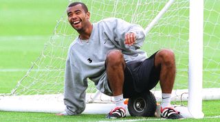 ST. ALBANS, ENGLAND - OCTOBER 15: Ashley Cole of Arsenal during Arsenal 1st team training session on October 15, 2001 in London, England. (Photo by Stuart MacFarlane/Arsenal FC via Getty Images)
