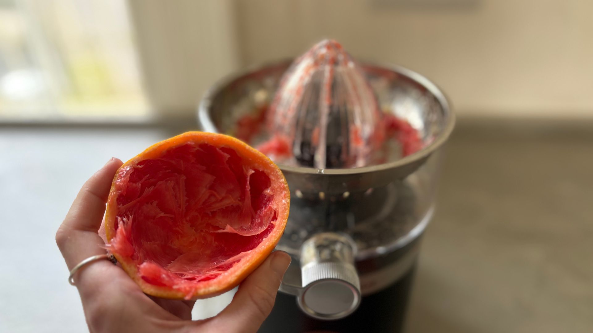 Testing the KitchenAid Go Cordless Citrus Juicer