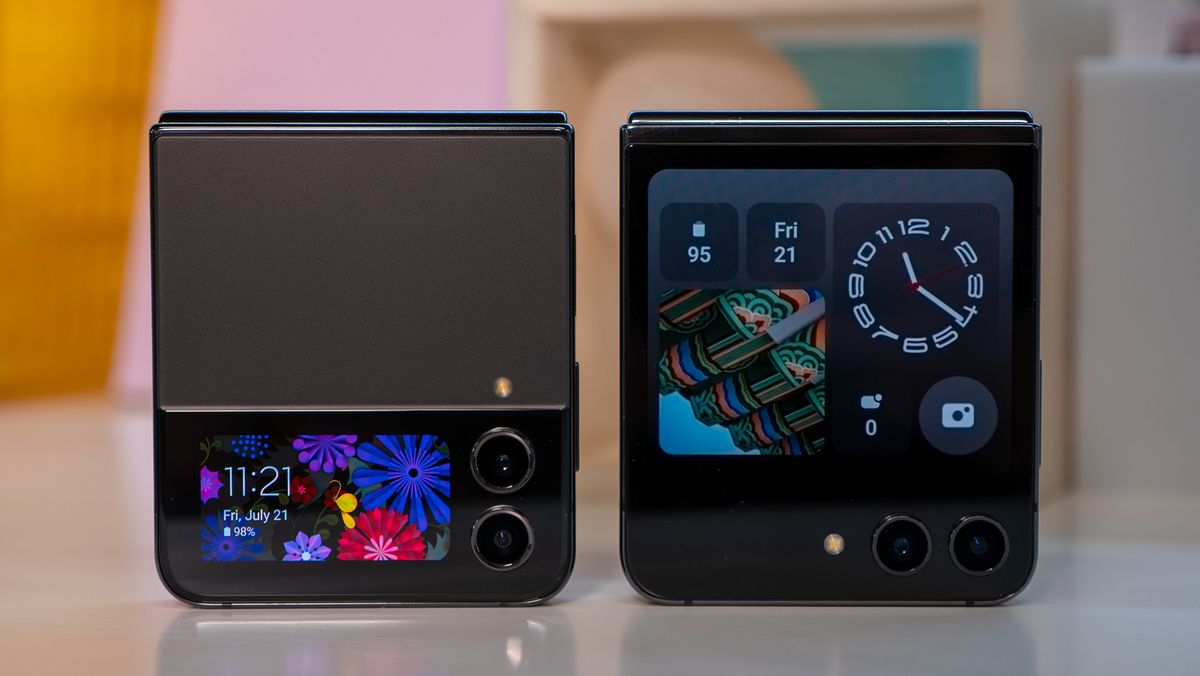 Comparing the Samsung Galaxy Z Flip 4 to the Flip 5